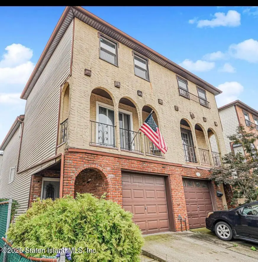16 Ebey Lane, Staten Island, NY 10312 - Image #2