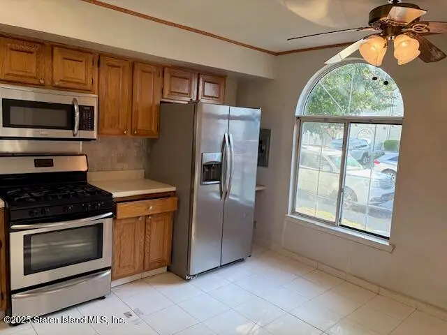 38 Eleanor Place, Staten Island, NY 10303 - Image #3