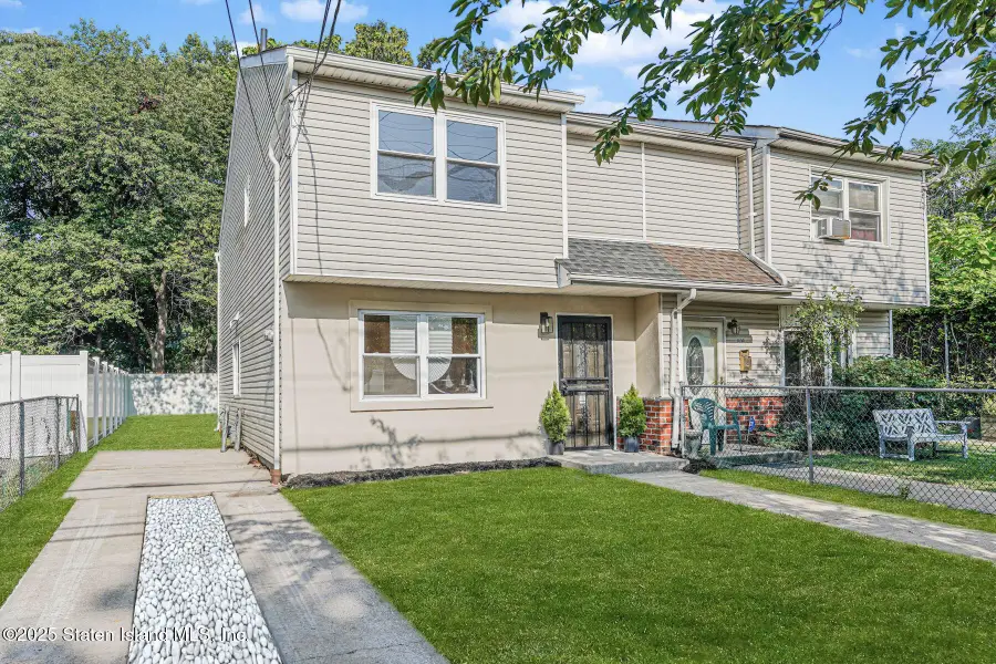 312 Grandview Avenue, Staten Island, NY 10303 - Image #2