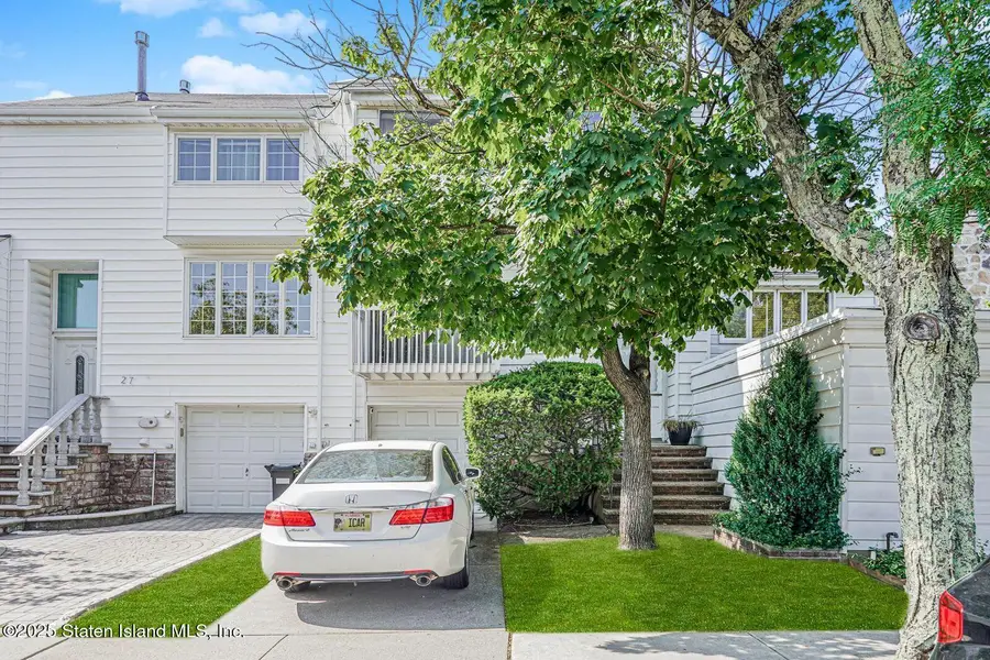 29 Chestnut Circle, Staten Island, NY 10312 - Image #2