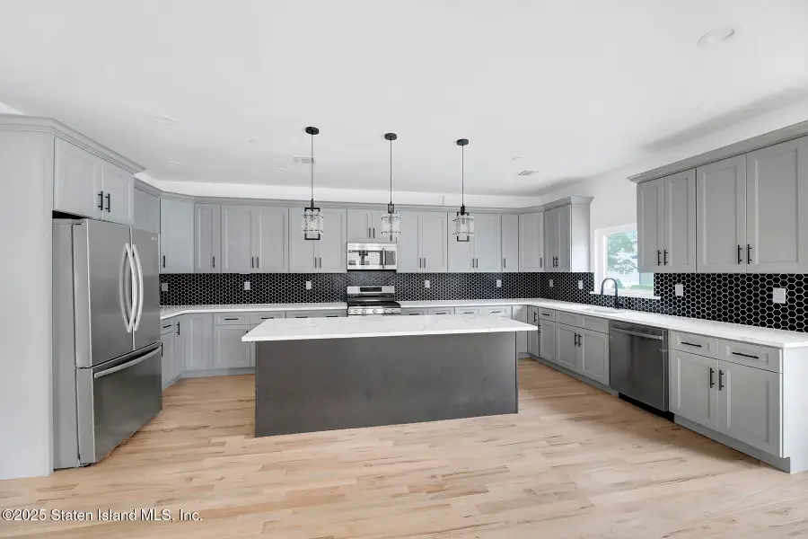 38 Troy Street, Staten Island, NY 10308 - Image #3