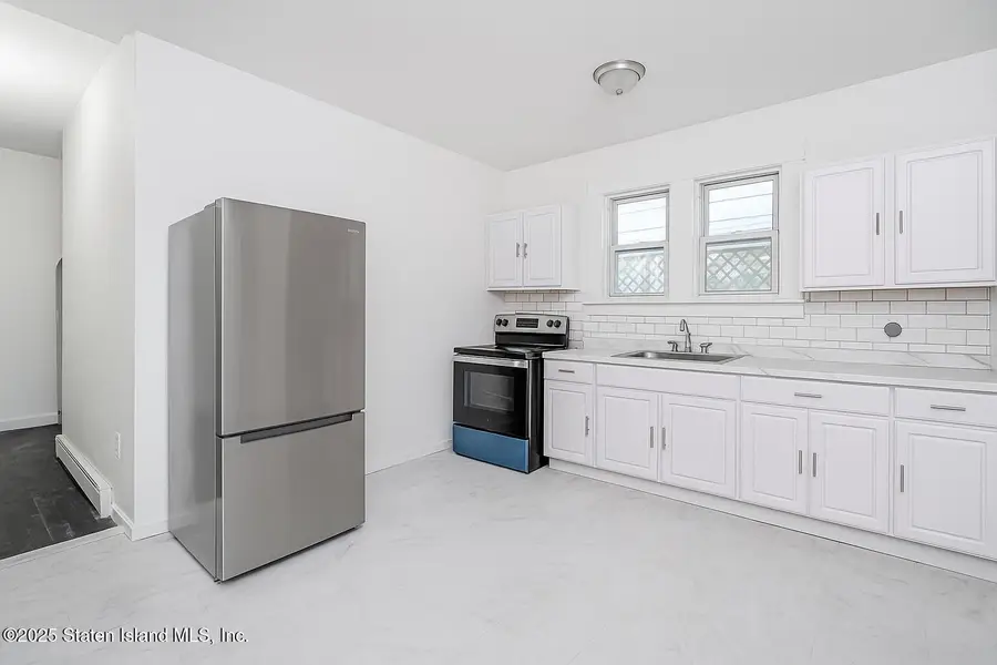 16 Van Buren Street, Staten Island, NY 10301 - Image #3