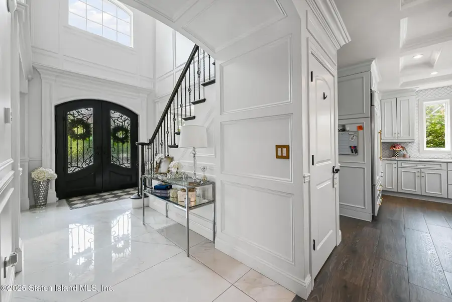 200 Cheevers Lane, Staten Island, NY 10307 - Image #3