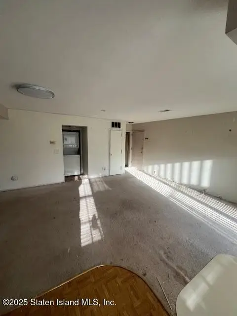 85 Elmwood Park Drive #2, Staten Island, NY 10313 - Image #2