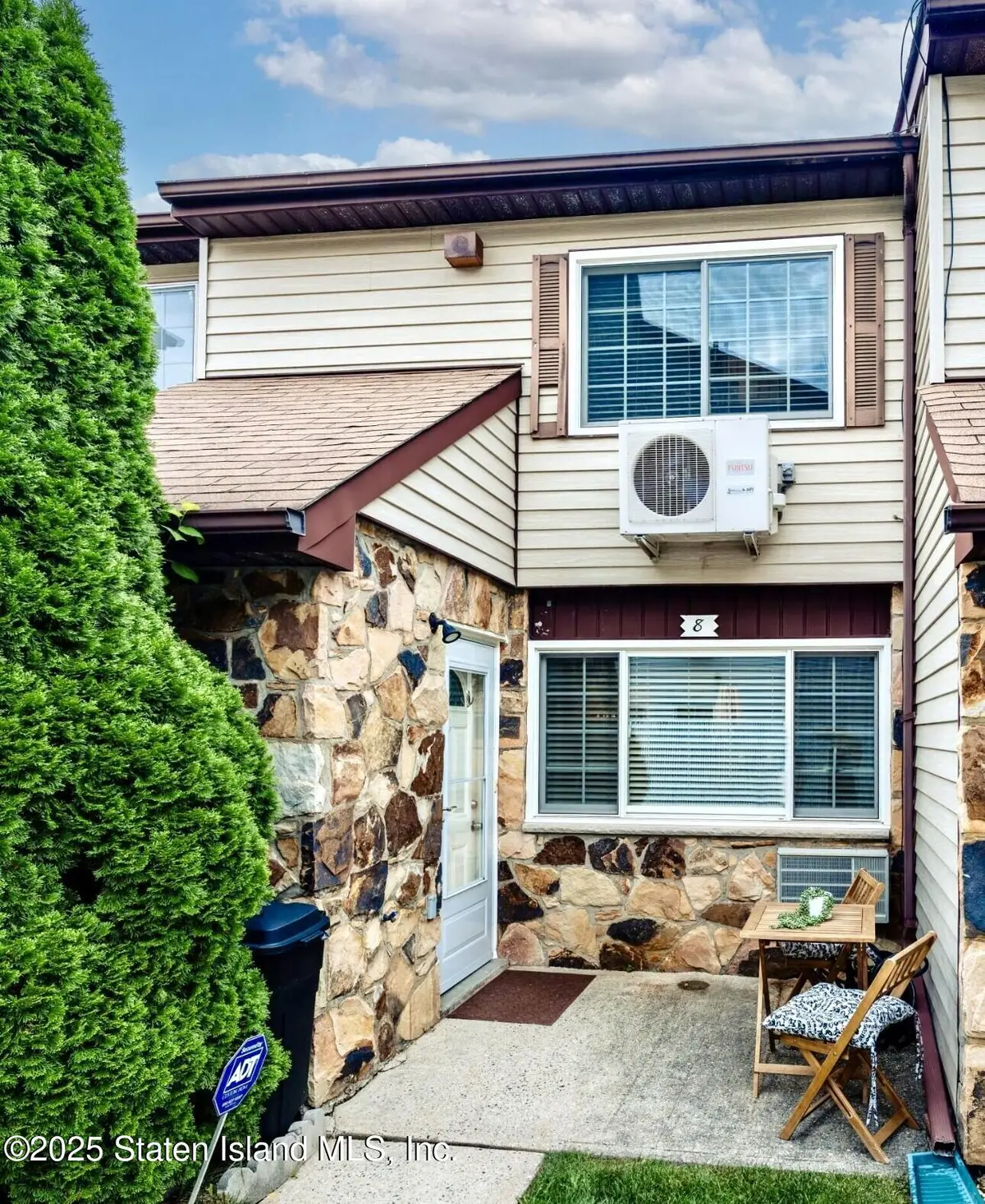 8 Croft Court, Staten Island, NY 10306 - Image #1