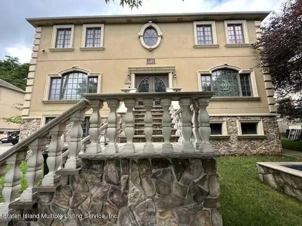 1841 Richmond Road, Staten Island, NY 10306