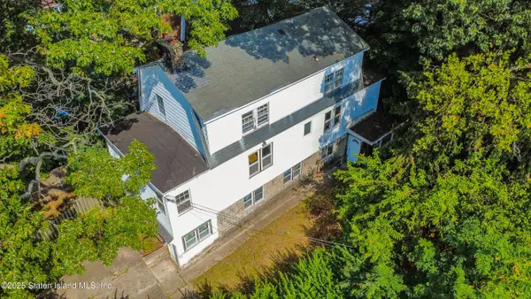 83 Mountainside Road, Staten Island, NY 10304