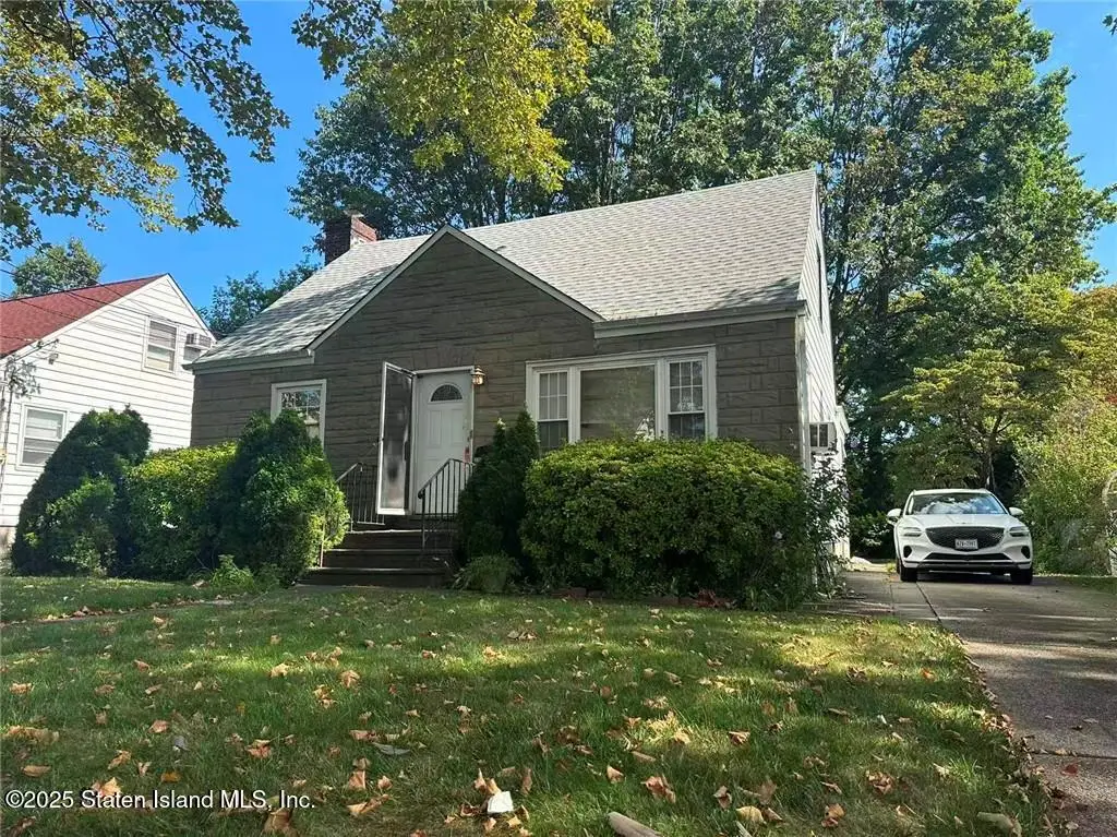 373 Rose Avenue, Staten Island, NY 10306 - Image #1