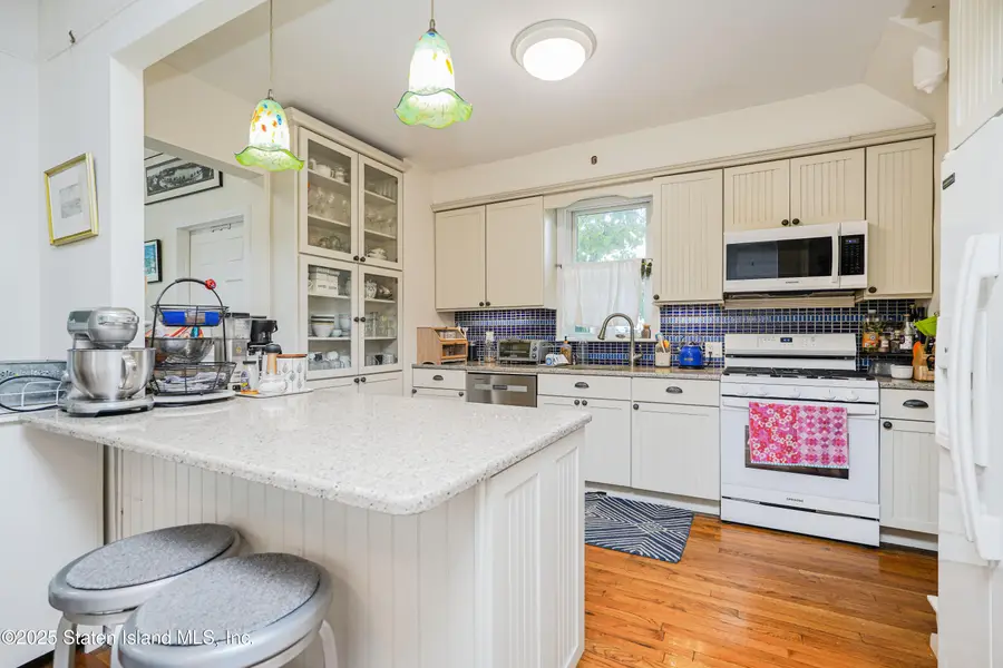 43 Ridgefield Avenue, Staten Island, NY 10304 - Image #3