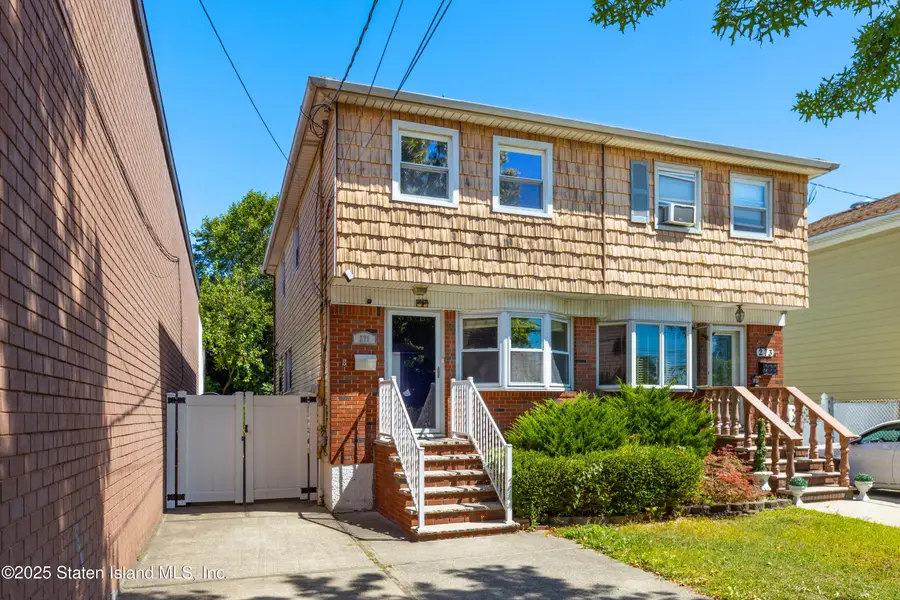 271 Seaver Avenue, Staten Island, NY 10305 - Image #2