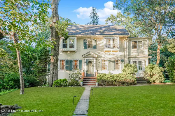 239 Douglas Road, Staten Island, NY 10304