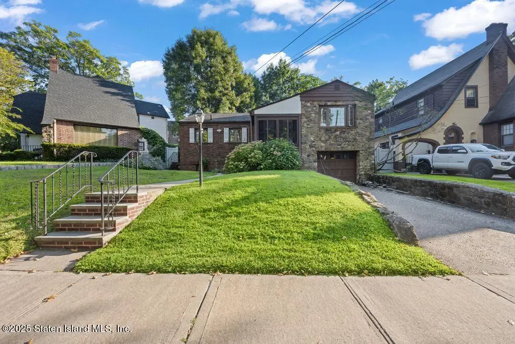 26 Valencia Avenue, Staten Island, NY 10301 - Image #1