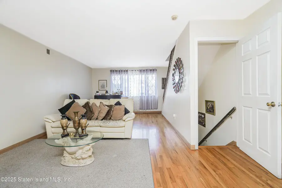 364 Walker Street, Staten Island, NY 10303 - Image #2