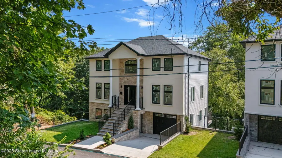 50 Cedarcliff Road, Staten Island, NY 10301 - Image #2