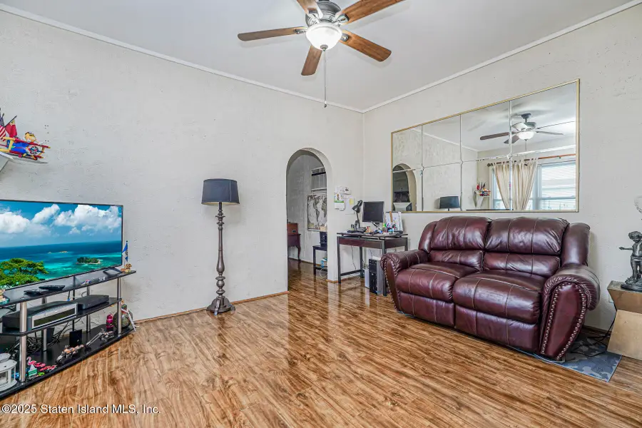 124 Hett Avenue, Staten Island, NY 10306 - Image #3