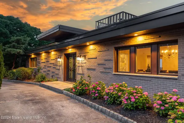 90 Flagg Place, Staten Island, NY 10304