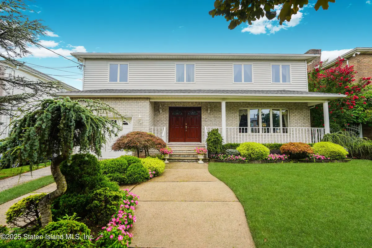422 Harold Avenue, Staten Island, NY 10312 - Image #1