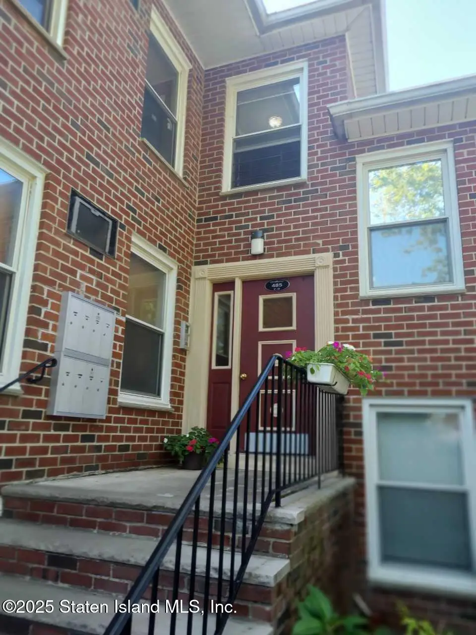 485 Armstrong Avenue #D-2, Staten Island, NY 10308 - Image #1