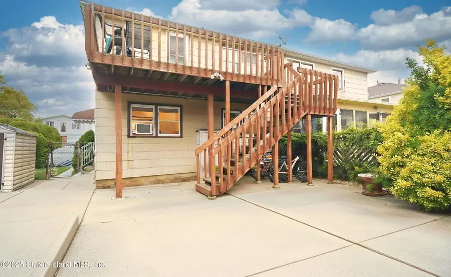 30 Greencroft Avenue, Staten Island, NY 10308 - Image #3