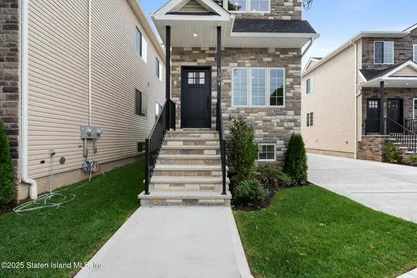 1384 Clove Road, Staten Island, NY 10301