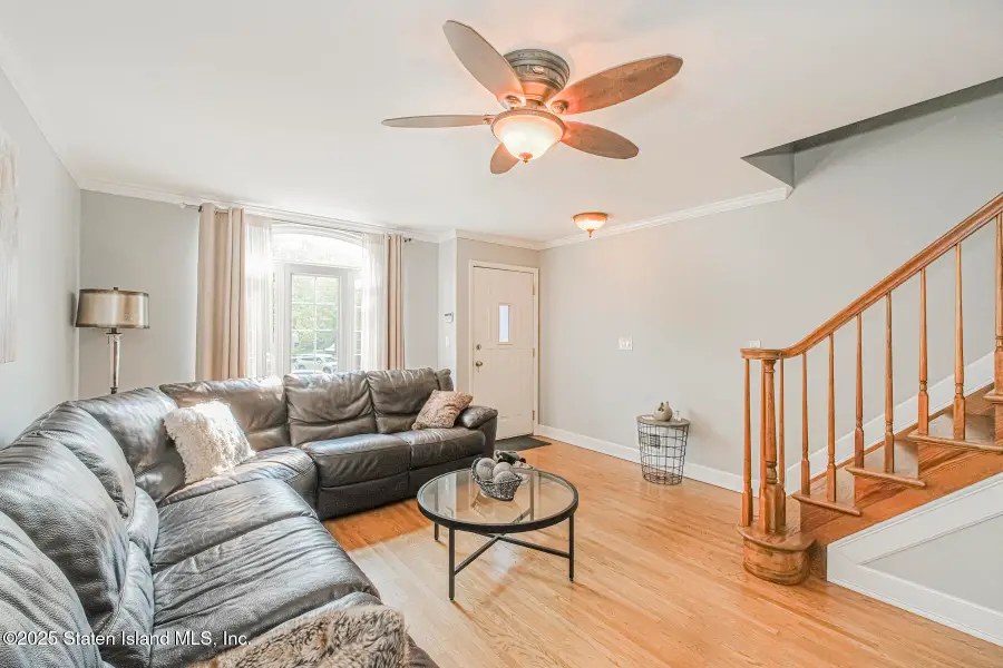 98 Ormsby Avenue, Staten Island, NY 10309 - Image #3