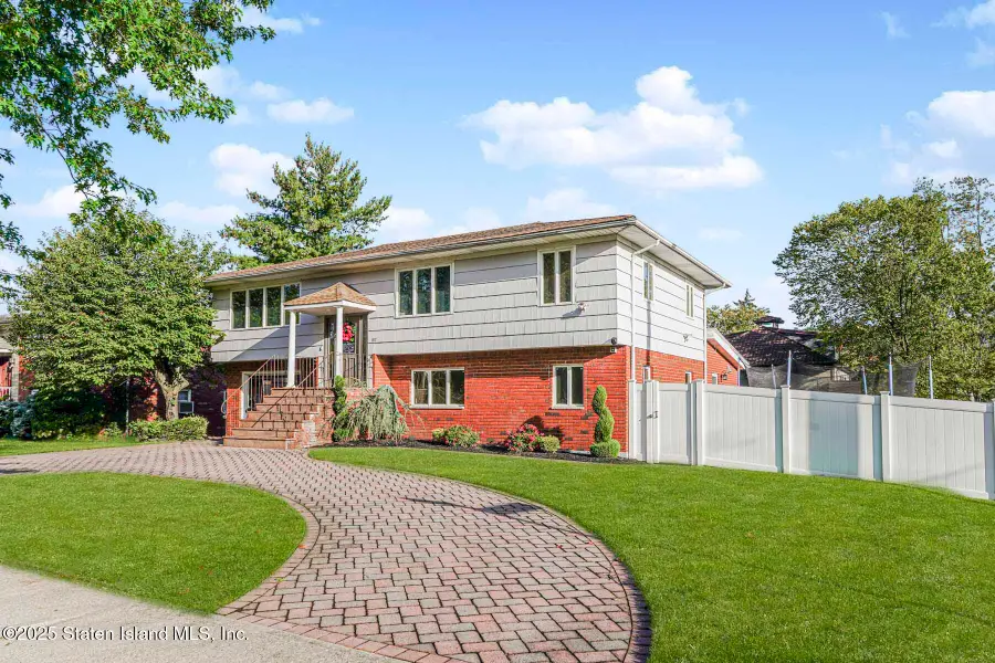 197 Ardsley Street, Staten Island, NY 10306 - Image #2