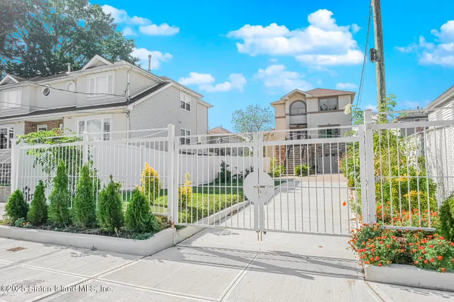 53 Milton Avenue, Staten Island, NY 10306 - Image #2