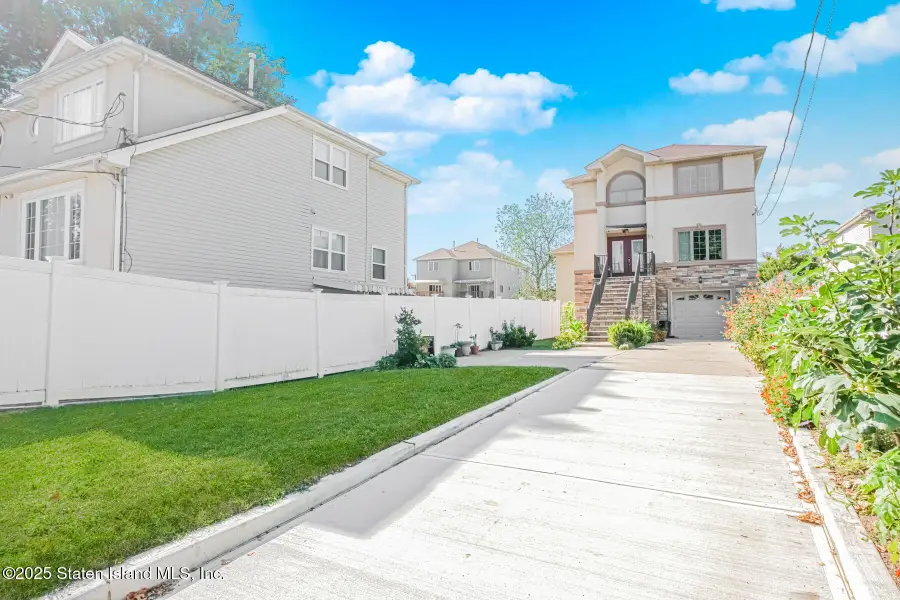 53 Milton Avenue, Staten Island, NY 10306 - Image #3