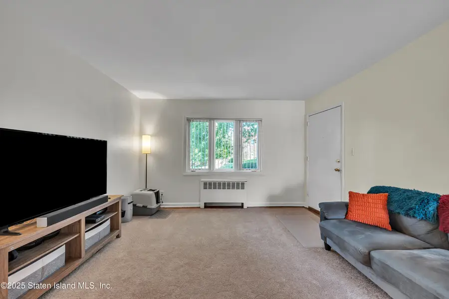 60 Seth Court #A, Staten Island, NY 10301 - Image #3