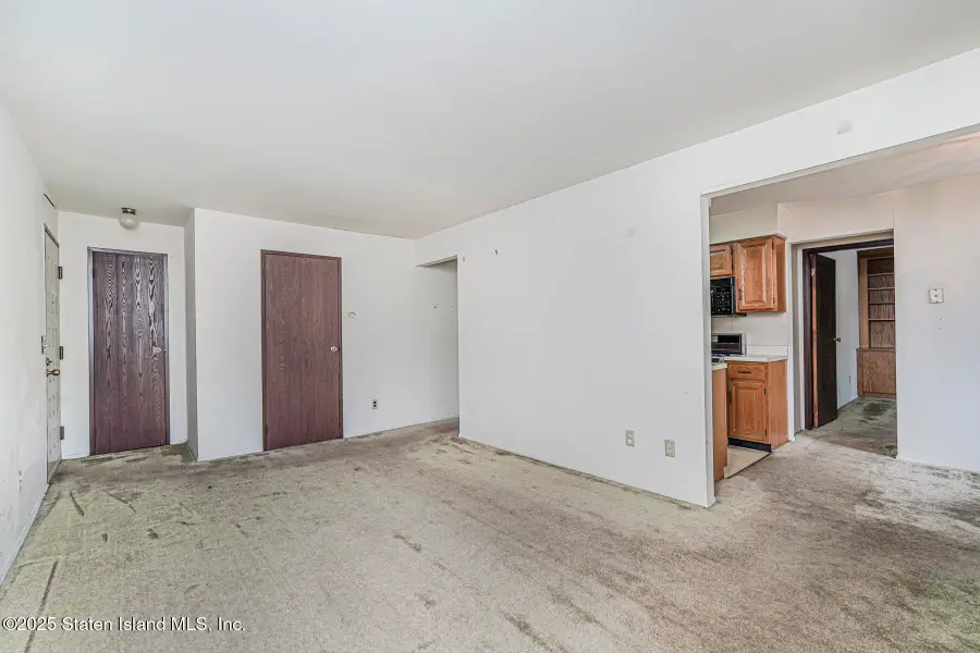 30 Donna Court #6, Staten Island, NY 10314 - Image #3