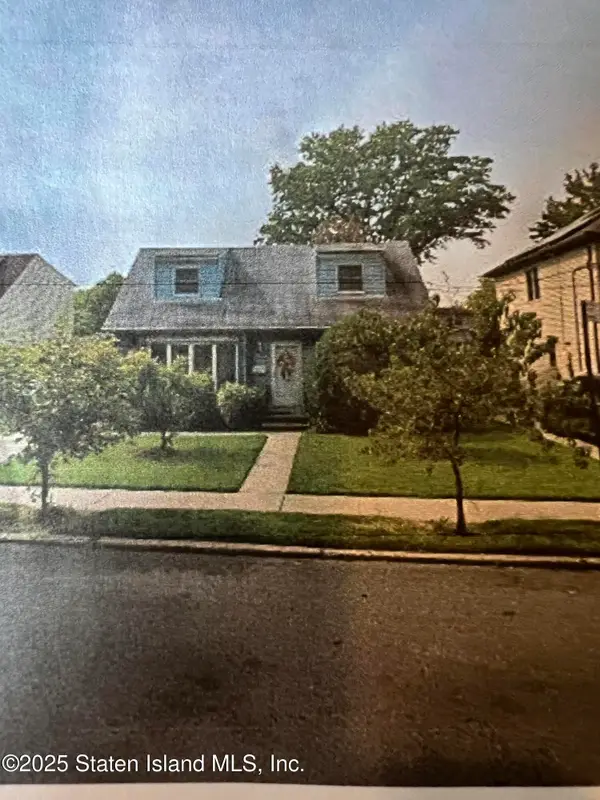 42 Greaves Avenue, Staten Island, NY 10308