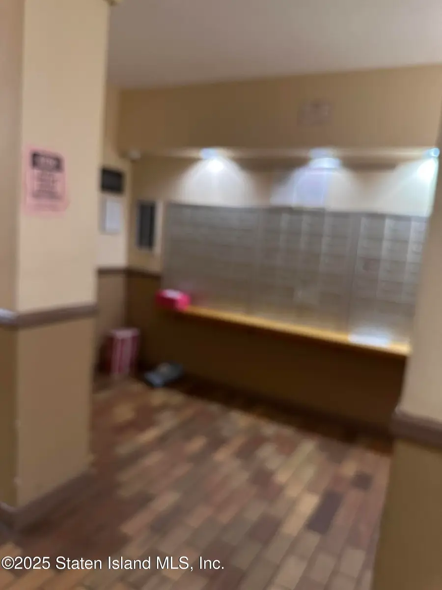 100 Colfax Avenue #2 Z, Staten Island, NY 10306 - Image #2