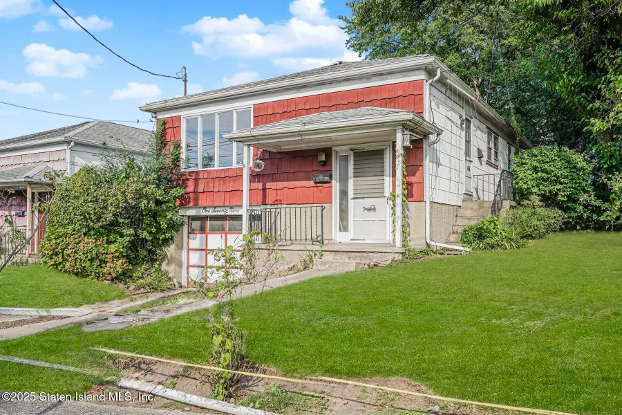 179 Mann Avenue, Staten Island, NY 10314 - Image #2