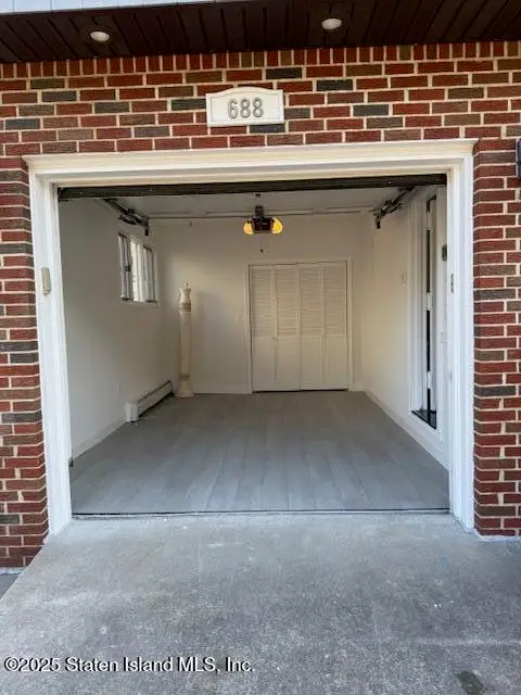 688 Leverett Avenue, Staten Island, NY 10312 - Image #3