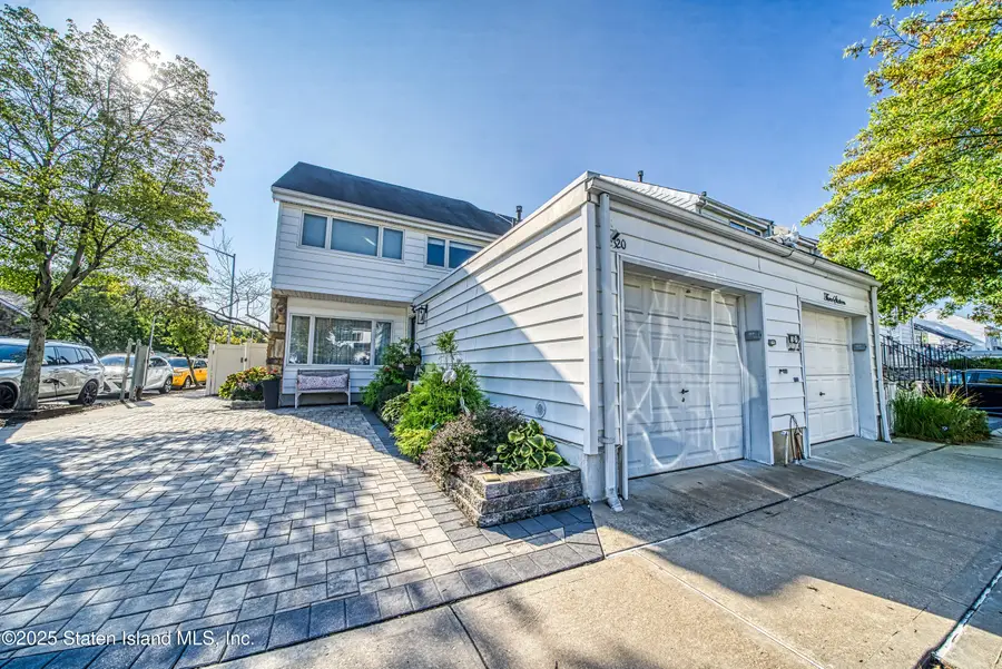 320 Hampton Green, Staten Island, NY 10312 - Image #2