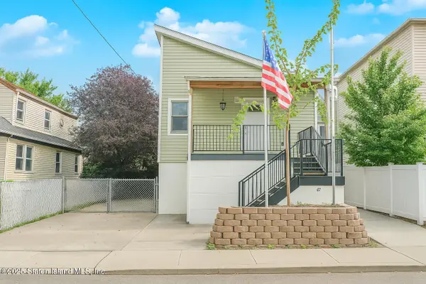 47 Center Place, Staten Island, NY 10306