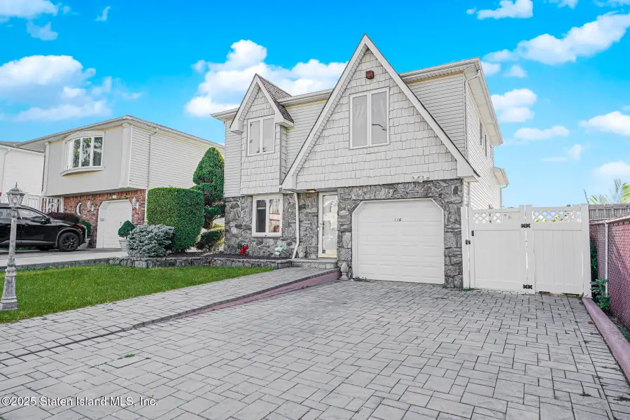 116 Woehrle Avenue, Staten Island, NY 10312 - Image #2