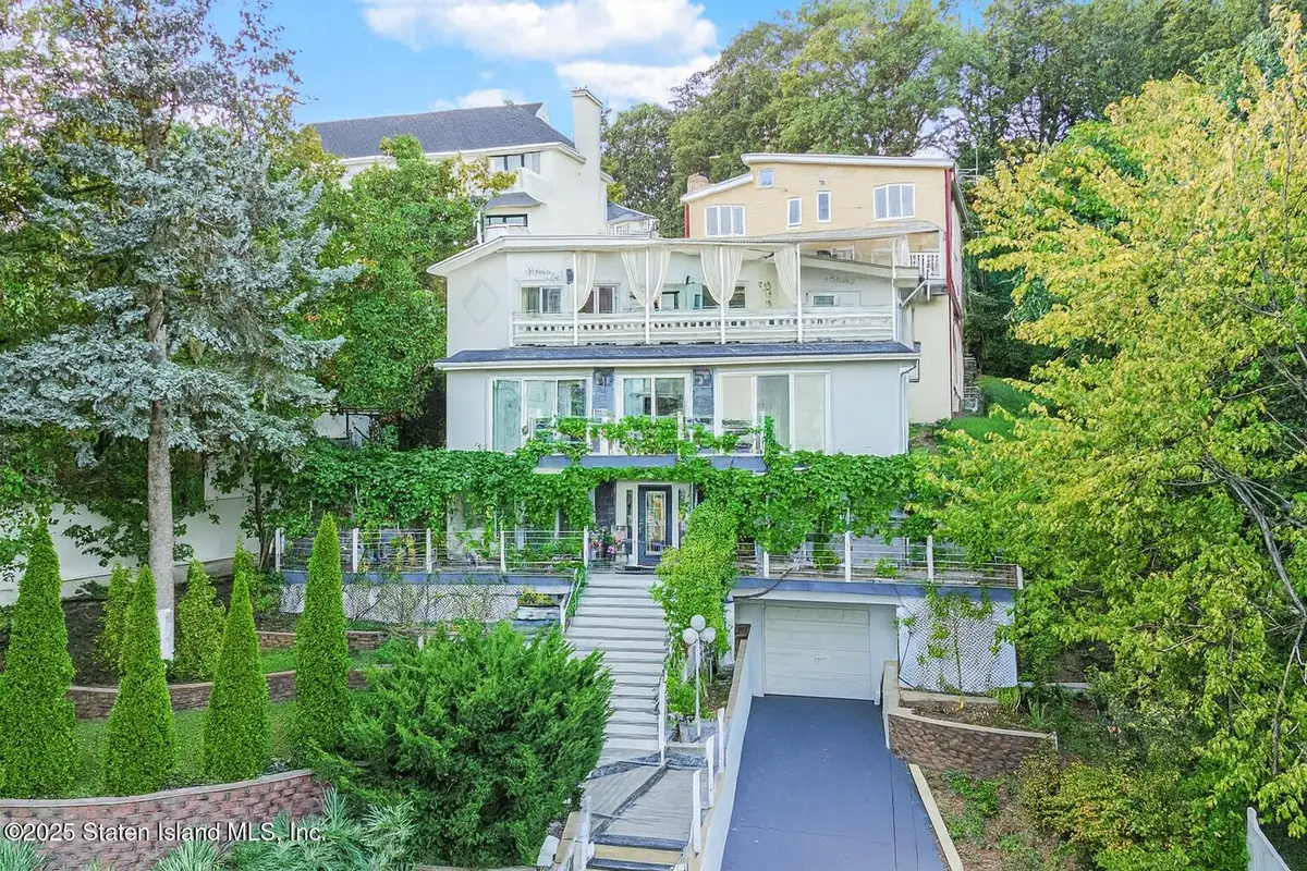 75 Longview Road, Staten Island, NY 10304 - Image #1