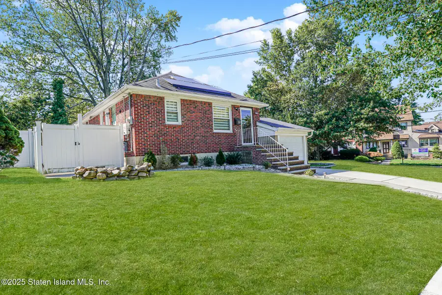 148 Sturges Street, Staten Island, NY 10314 - Image #2