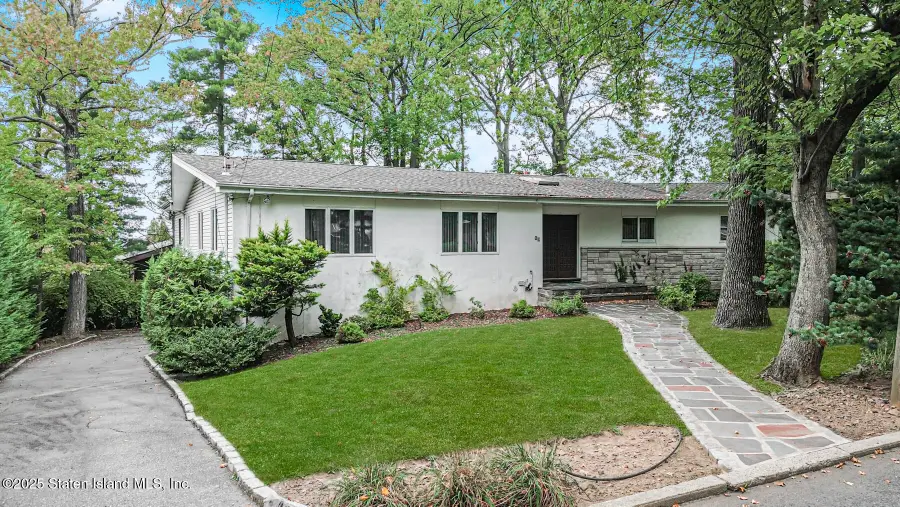 69 Longfellow Avenue, Staten Island, NY 10301 - Image #3