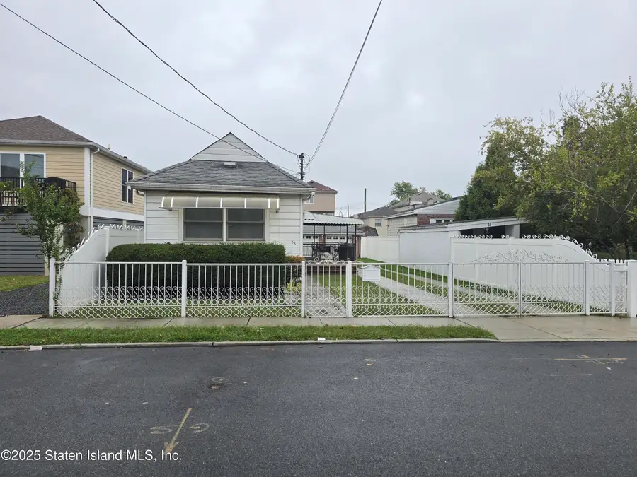 53 Mc Laughlin Street, Staten Island, NY 10305 - Image #2