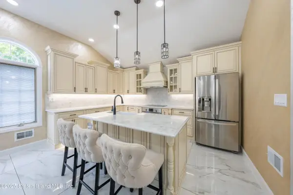 95 Station Avenue, Staten Island, NY 10309