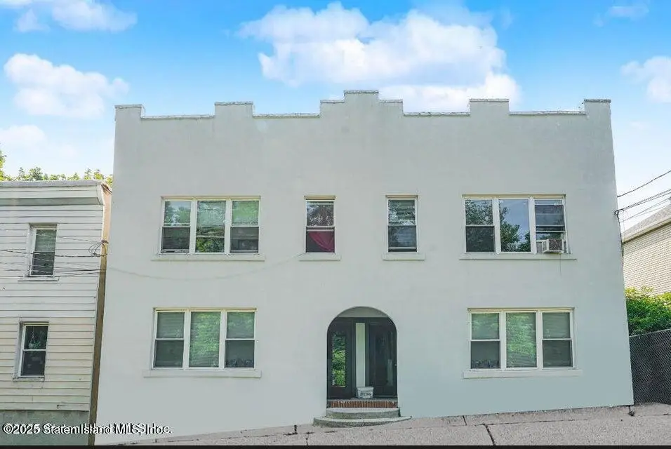 16 Butler Terrace, Staten Island, NY 10301 - Image #1