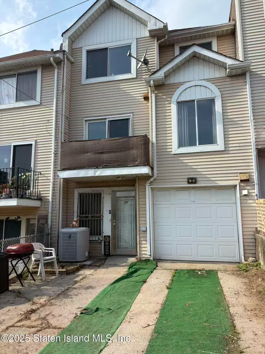 20 Tappen Court, Staten Island, NY 10304 - Image #2