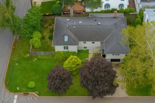 382 Edgegrove Avenue, Staten Island, NY 10312