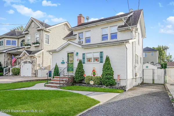 92 Ramblewood Avenue, Staten Island, NY 10308