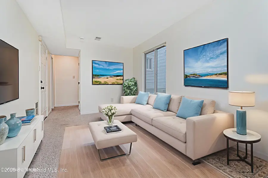 670 Ilyssa Way, Staten Island, NY 10312 - Image #2