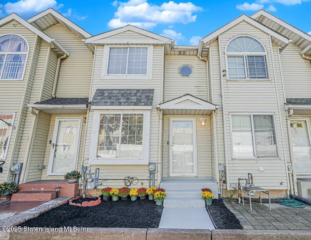 16 Union Court, Staten Island, NY 10303 - Image #1
