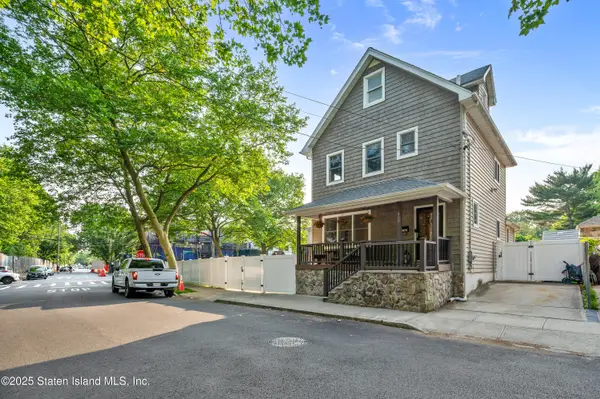 453 N Railroad Avenue, Staten Island, NY 10304