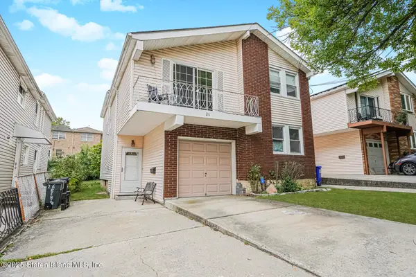 26 Benton Court, Staten Island, NY 10306